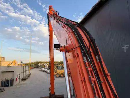 Hydraulic Excavators 2016 Hitachi ZX250LC-5B Long reach (21)
