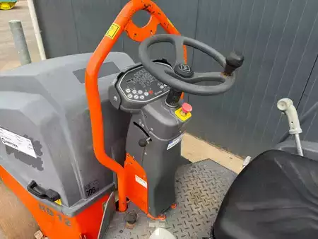 Walce gładkie 2017 Hamm HD12 VV (18)