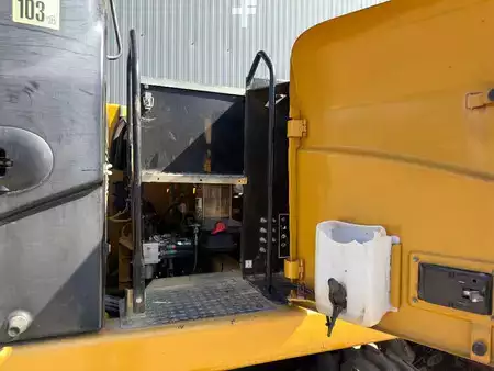 Mobilbagger 2014 Caterpillar M322D (27)