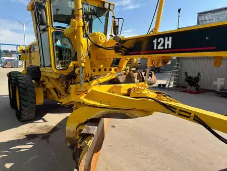 Gradere 2003 Cat 12H - CE (24)