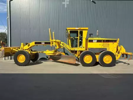 Gradere 2003 Cat 12H - CE (3)