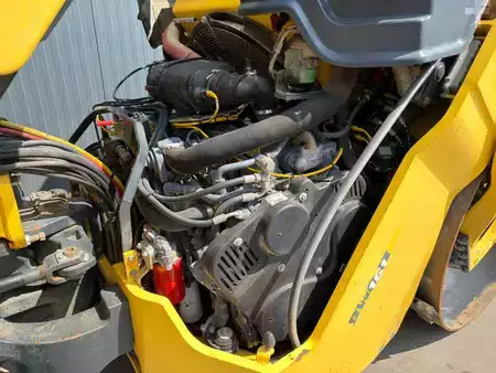 Tandemruller 2019 BOMAG BW161ADO-5 (26)