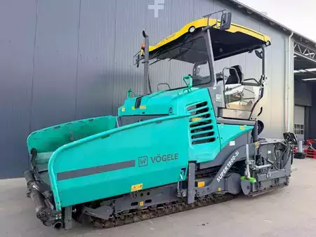 Radfertiger 2019 VÖGELE SUPER 1800-3i (1)