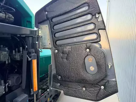 Radfertiger 2019 VÖGELE SUPER 1800-3i (37)