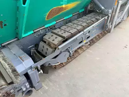 Radfertiger 2019 VÖGELE SUPER 1800-3i (40)