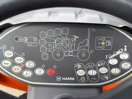 Walce gładkie 2017 Hamm HD12 VV (19)