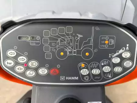 Walce gładkie 2017 Hamm HD12 VV (18)