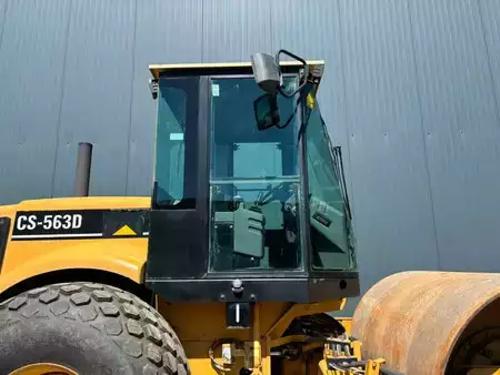Tandemové válce 2002 Caterpillar CS563D (29)