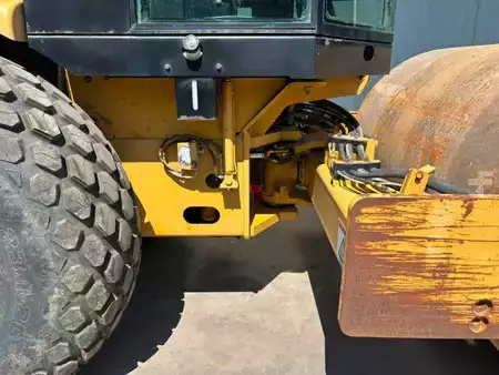 Tandemové válce 2002 Caterpillar CS563D (30)
