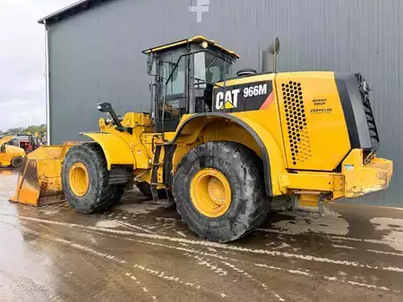 Chargeuse sur pneus 2015 Caterpillar 966M (28)
