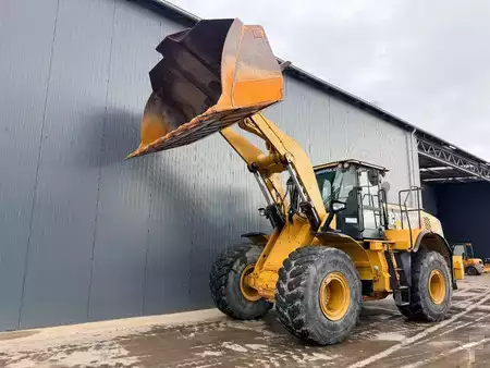 Chargeuse sur pneus 2015 Caterpillar 966M (32)