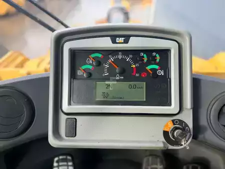 Chargeuse sur pneus 2015 Caterpillar 966M (5)