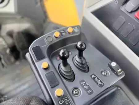 Chargeuse sur pneus 2015 Caterpillar 966M (7)