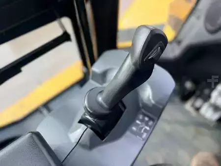 Chargeuse sur pneus 2015 Caterpillar 966M (9)