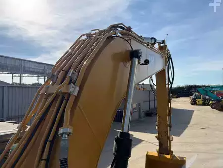 Beltegraver 2020 Caterpillar 330 07B (19)