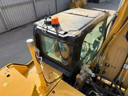 Beltegraver 2020 Caterpillar 330 07B (20)