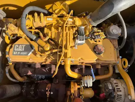 Beltegraver 2020 Caterpillar 330 07B (24)