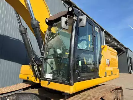 Beltegraver 2020 Caterpillar 330 07B (8)