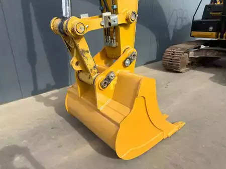 Beltegraver 2013 Caterpillar 320E L (13)