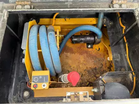 Beltegraver 2013 Caterpillar 320E L (18)