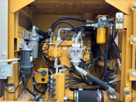 Beltegraver 2013 Caterpillar 320E L (27)