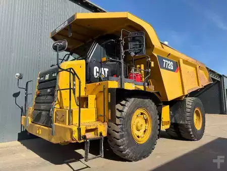 Dumper 2016 Caterpillar 772G - Excellent condition! (1)