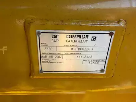 Dumper 2016 Caterpillar 772G - Excellent condition! (11)