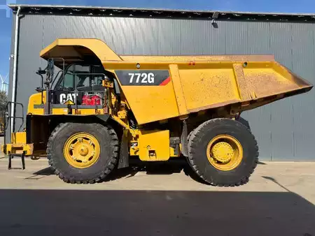 Dumper 2016 Caterpillar 772G - Excellent condition! (2)