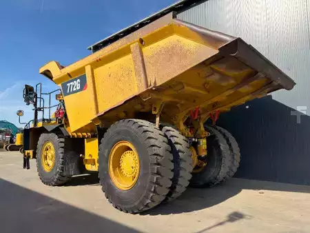 Dumper 2016 Caterpillar 772G - Excellent condition! (3)