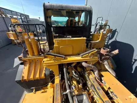 Dumper 2016 Caterpillar 772G - Excellent condition! (30)