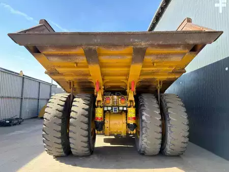 Dumper 2016 Caterpillar 772G - Excellent condition! (4)