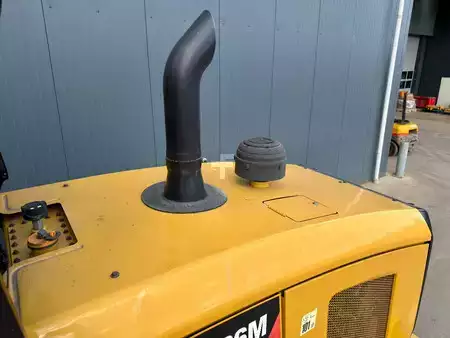 Chargeuse sur pneus 2018 Caterpillar 926M - 990 HOURS - FORKS - 3rd VALVE (12)