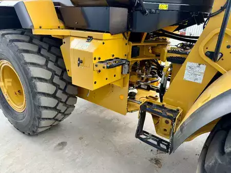 Chargeuse sur pneus 2018 Caterpillar 926M - 990 HOURS - FORKS - 3rd VALVE (28)