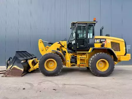 Chargeuse sur pneus 2018 Caterpillar 926M - 990 HOURS - FORKS - 3rd VALVE (5)