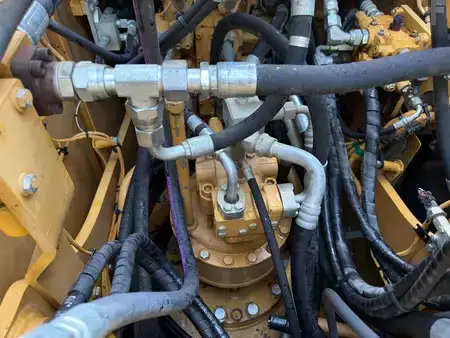 Beltegraver 2012 Caterpillar 320 EL N (19)
