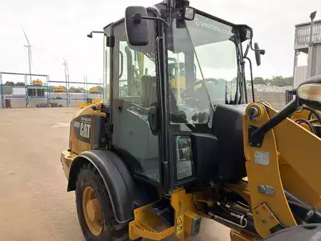 Chargeuse sur pneus 2016 Caterpillar 906M (18)