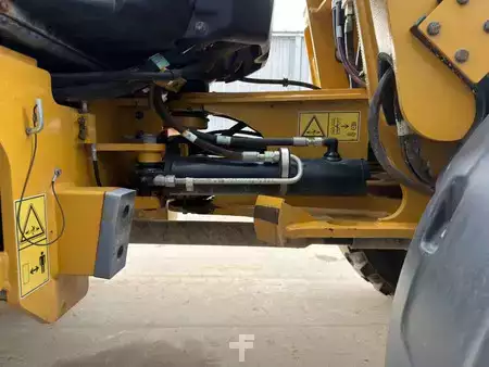 Chargeuse sur pneus 2016 Caterpillar 906M (19)