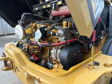 Chargeuse sur pneus 2016 Caterpillar 906M (27)
