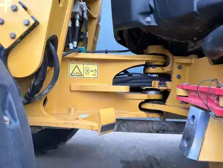 Chargeuse sur pneus 2016 Caterpillar 906M (8)