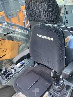 Koparki gąsienicowe 2021 Liebherr R926 Compact (7)