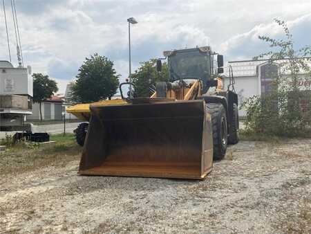 Ładowarki kołowe 2017 Liebherr L566 X-Power (3)