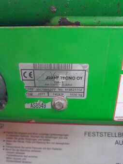 Mini-carregadeira 2011 Avant 420 (2)