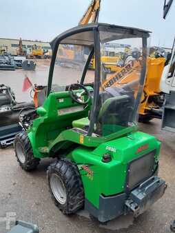 Mini-carregadeira 2011 Avant 420 (6)