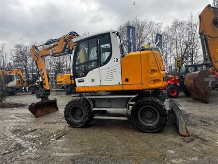 Escavadora de rodas 2022 Liebherr A910 Compact (9)