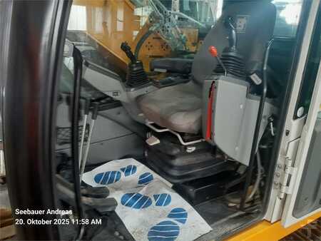 Rupsgraafmachines 2023 Liebherr R922 (12)