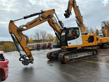 Rupsgraafmachines 2023 Liebherr R922 (4)