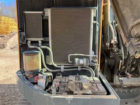 Koparki gąsienicowe 2017 Liebherr R926 Compact (7)