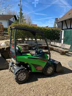 Mini-carregadeira 2020 Avant 225 (1)