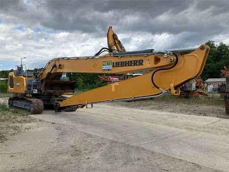 Koparki gąsienicowe 2023 Liebherr R926 MultiUser (10)