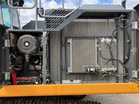 Koparki gąsienicowe 2023 Liebherr R926 MultiUser (13)